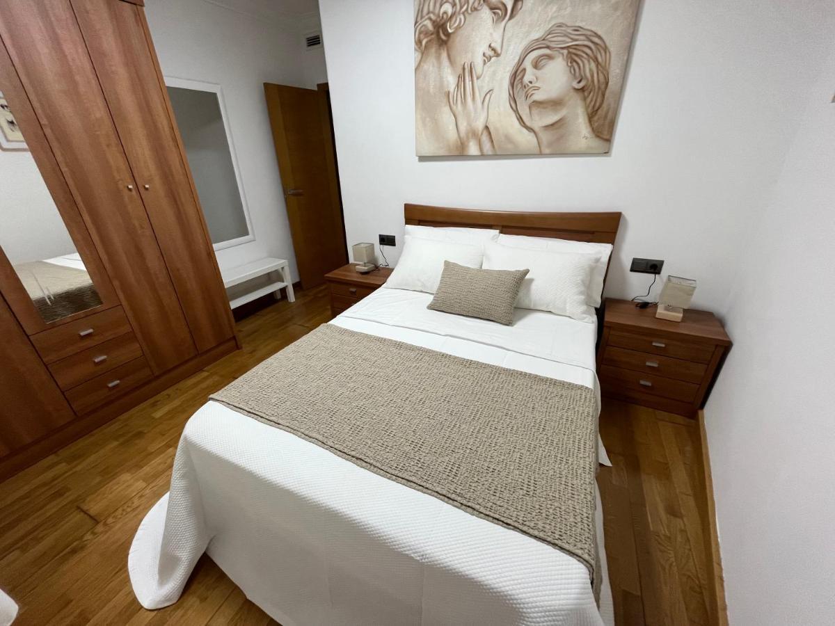 Apartamentos A Illa 雷东德拉 外观 照片