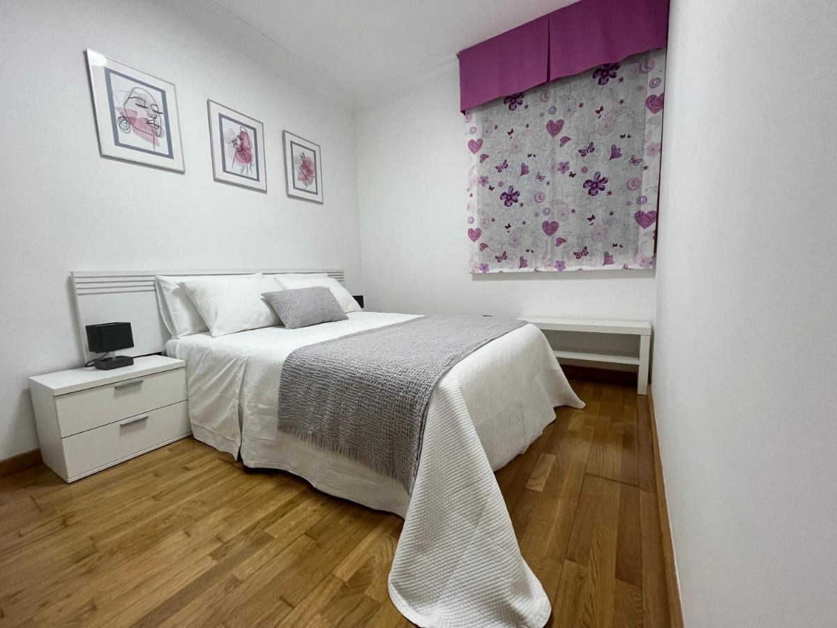 Apartamentos A Illa 雷东德拉 外观 照片