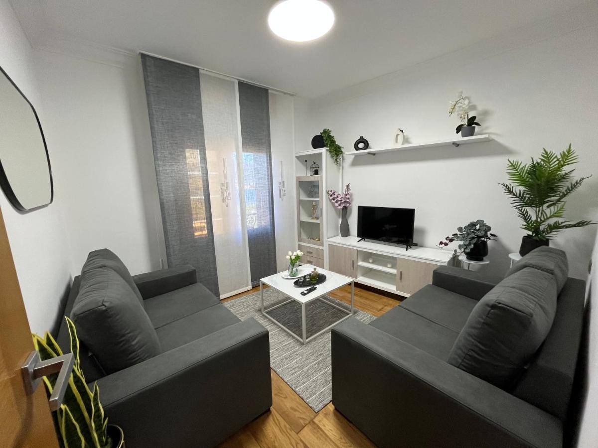 Apartamentos A Illa 雷东德拉 外观 照片