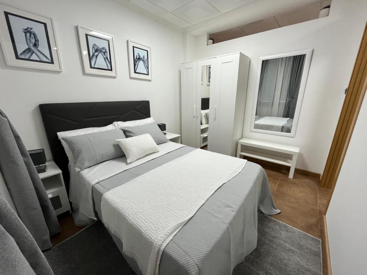 Apartamentos A Illa 雷东德拉 外观 照片
